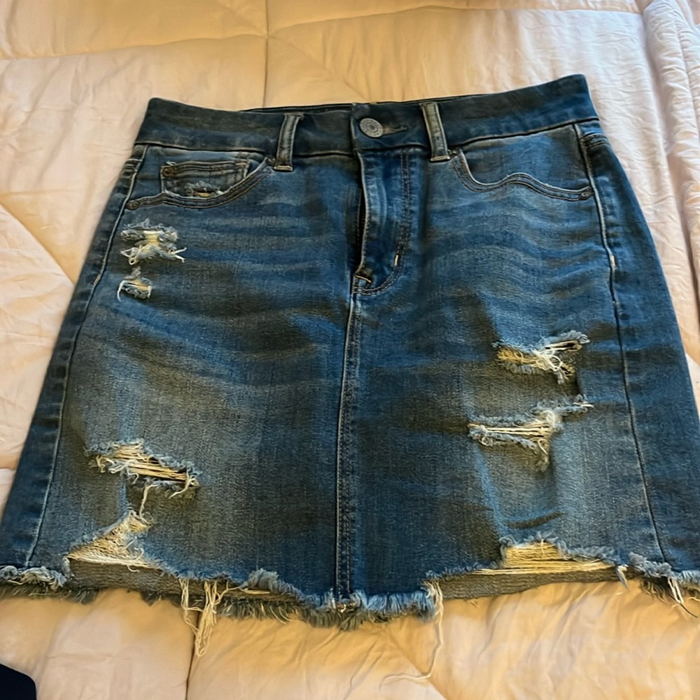 AE skirt